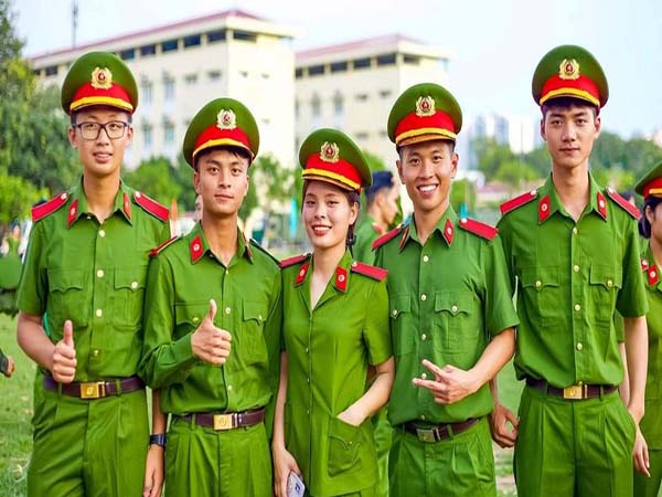 Ngủ mơ thấy công an có ý nghĩa điềm báo gì