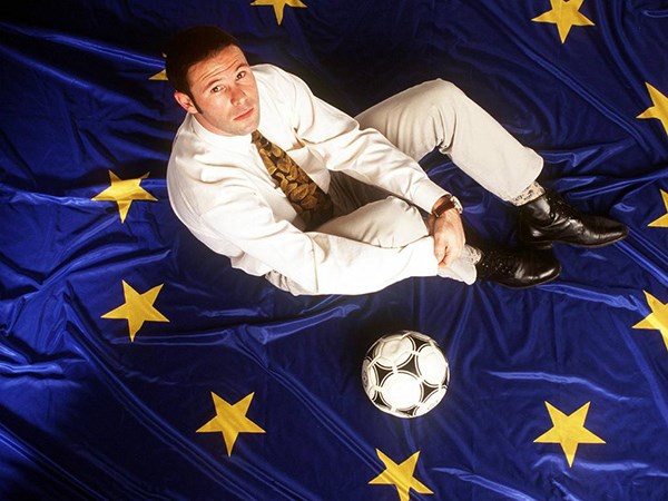 Luật Bosman là gì? Bosman tác động như nào với bóng đá EU?
