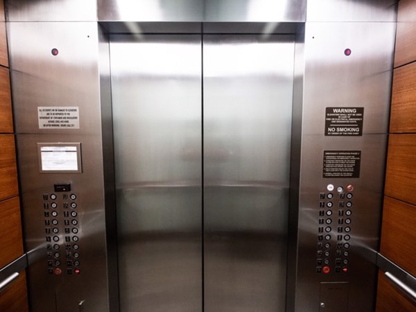 Mơ thấy thang máy lành hay dữ đánh con gì nhanh chóng đổi đời?