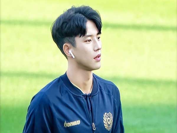 Cầu thủ điển trai Jeong Seung-Won