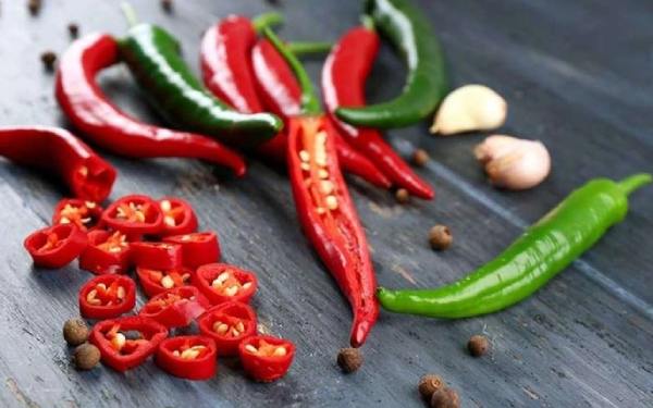 Giải mã điềm báo khi nhìn thấy quả ớt - Tài lộc hay rủi ro?