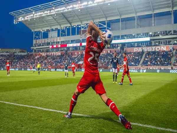 Luật Việt Vị Sân 11 Trong Bóng Đá Cập Nhật Mới Nhất Của FIFA