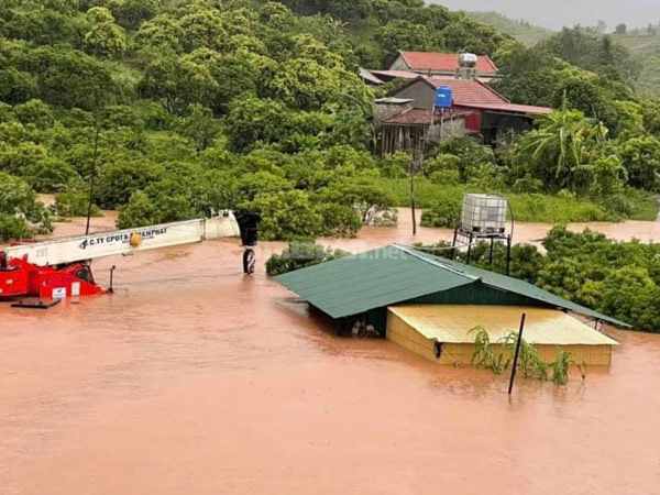 Mơ thấy cứu người khỏi nước lũ