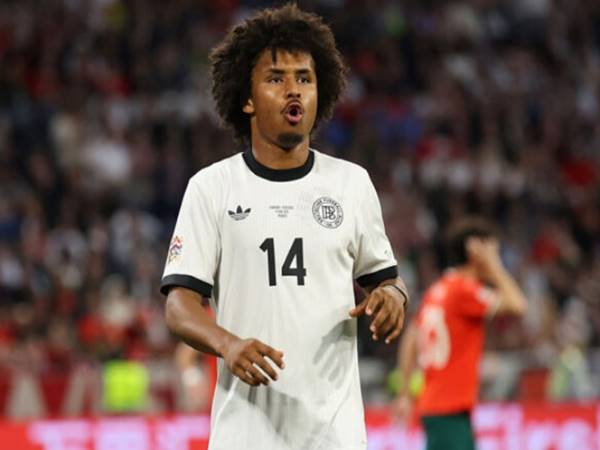 Sự nghiệp bóng đá của Karim Adeyemi như thế nào?