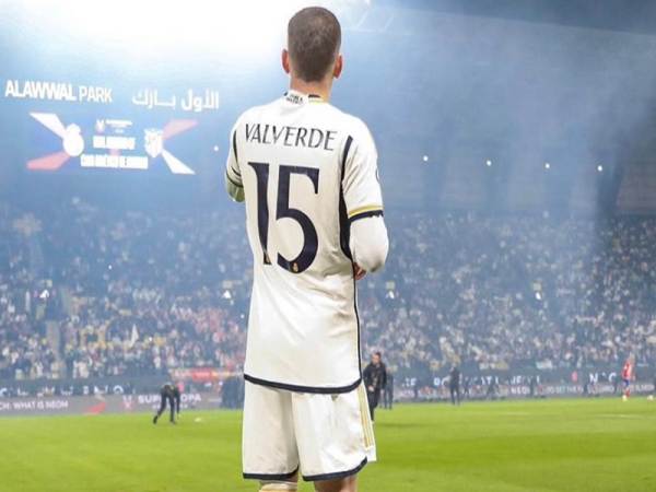 Valverde số áo bao nhiêu ở Real Madrid 
