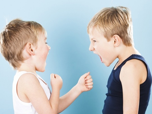 Nằm mơ thấy đánh lộn là điềm gì, số mấy giúp đổi vận?
